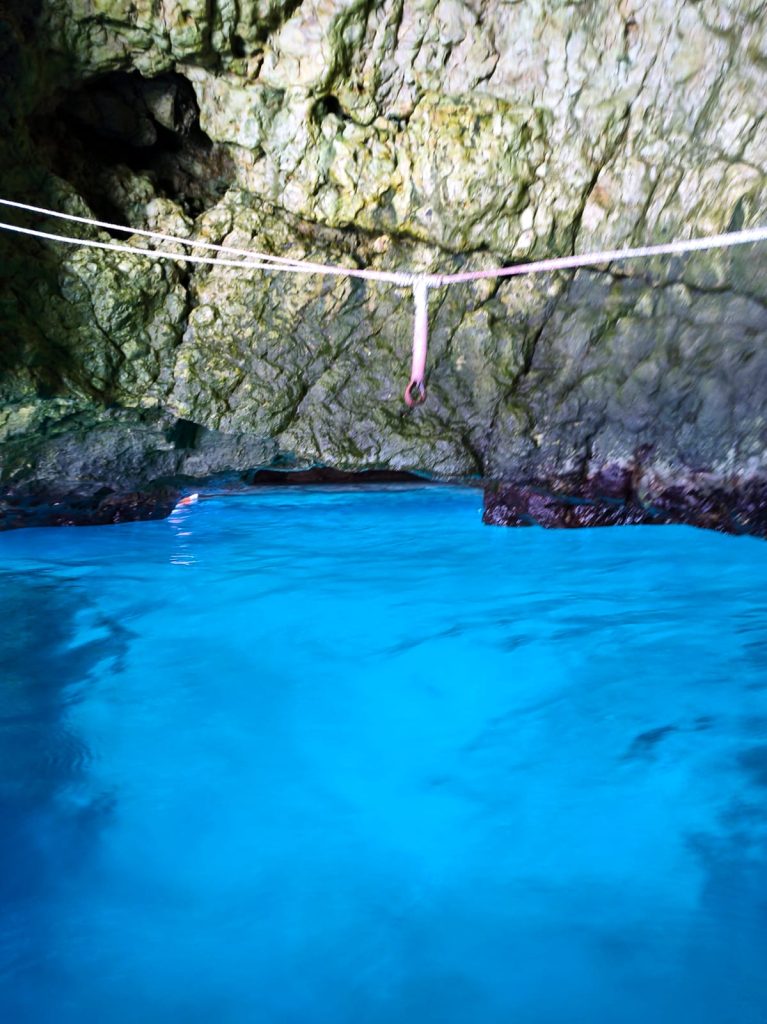 cueva cala moraig alicante