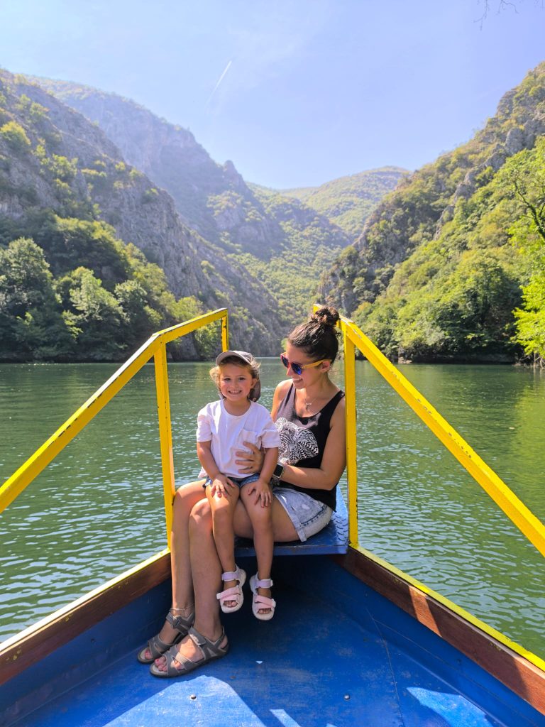 Cañón de Matka. Paseo en barco